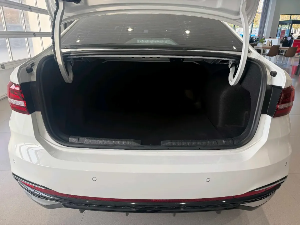 2024 Volkswagen Lavida 1.5T 160HP L4 7DCT,autocango,china used car exporter,china ev exporter,chinese used car exporter,chinese used ev exporter