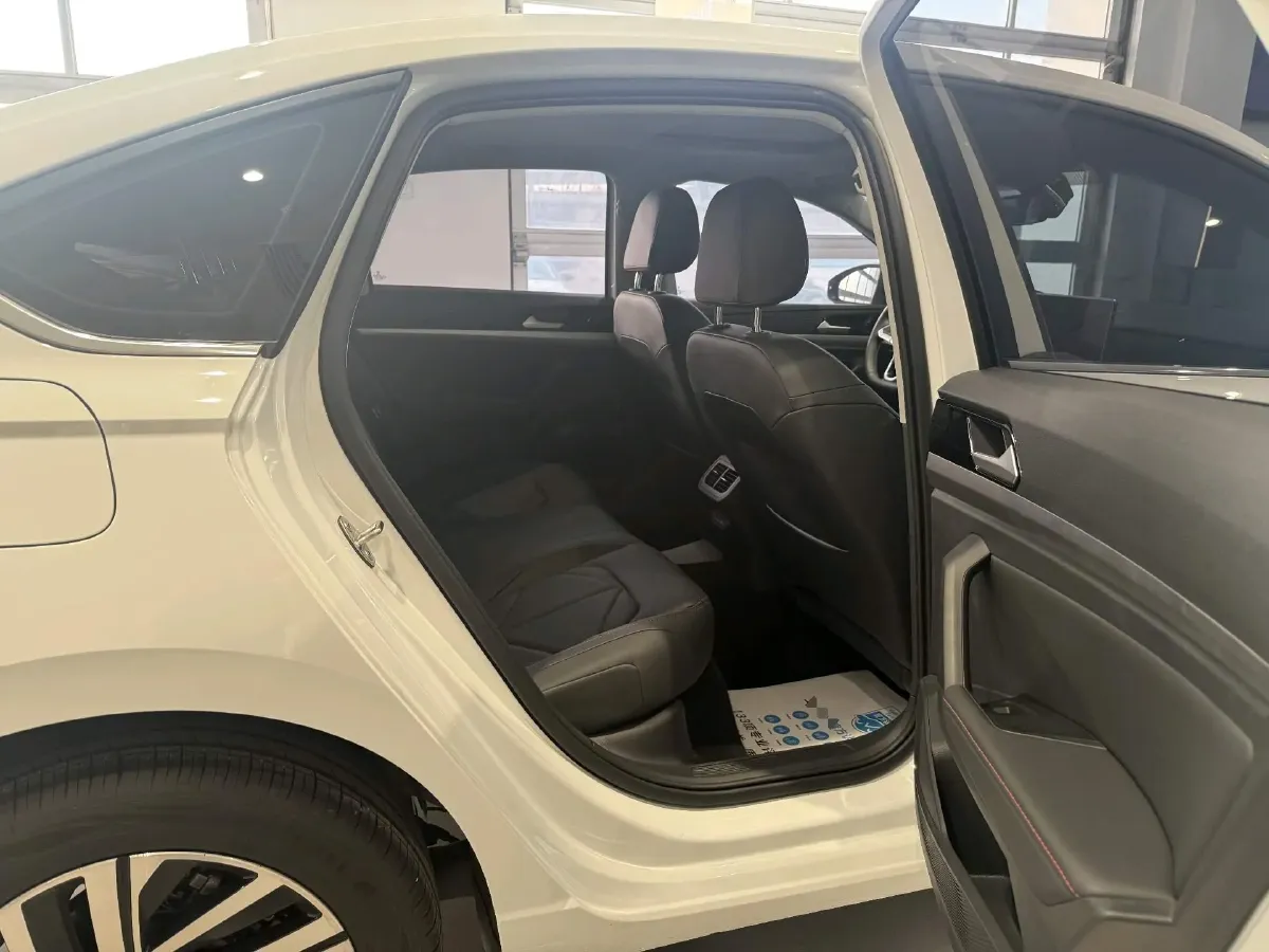 2024 Volkswagen Lavida 1.5T 160HP L4 7DCT,autocango,china used car exporter,china ev exporter,chinese used car exporter,chinese used ev exporter