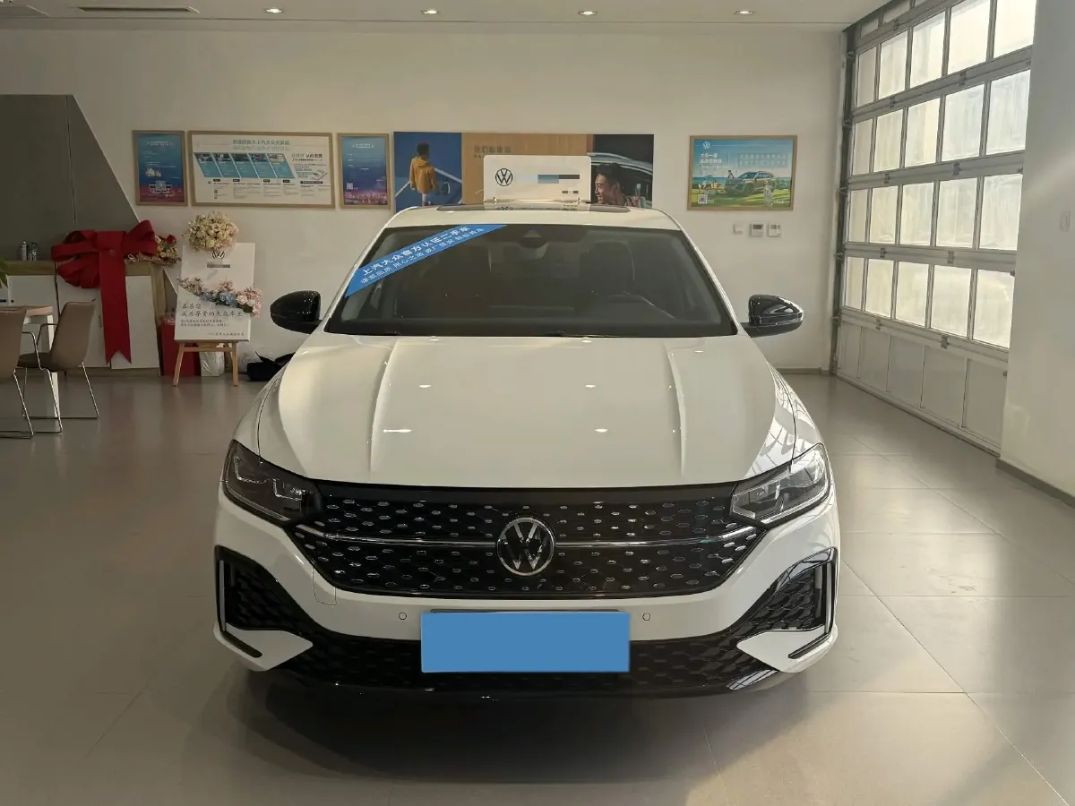 2024 Volkswagen Lavida 1.5T 160HP L4 7DCT,autocango,china used car exporter,china ev exporter,chinese used car exporter,chinese used ev exporter