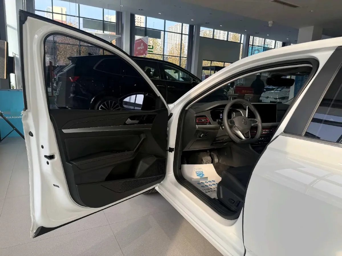 2024 Volkswagen Lavida 1.5T 160HP L4 7DCT,autocango,china used car exporter,china ev exporter,chinese used car exporter,chinese used ev exporter