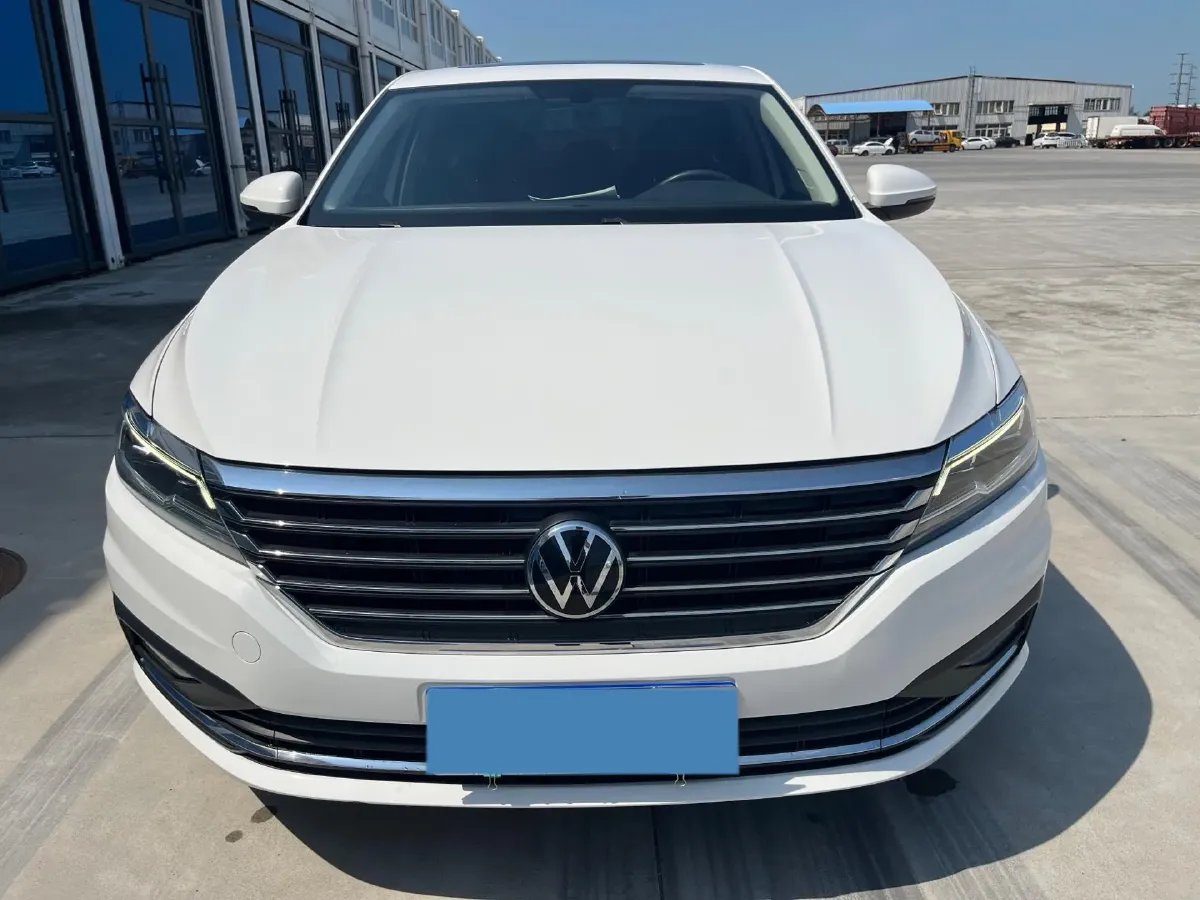 2022 Volkswagen T-Roc 1.4T 150HP L4 7DCT,autocango,china used car exporter,china ev exporter,chinese used car exporter,chinese used ev exporter