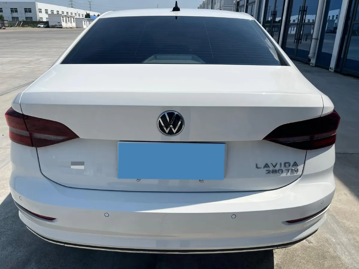 2022 Volkswagen T-Roc 1.4T 150HP L4 7DCT,autocango,china used car exporter,china ev exporter,chinese used car exporter,chinese used ev exporter