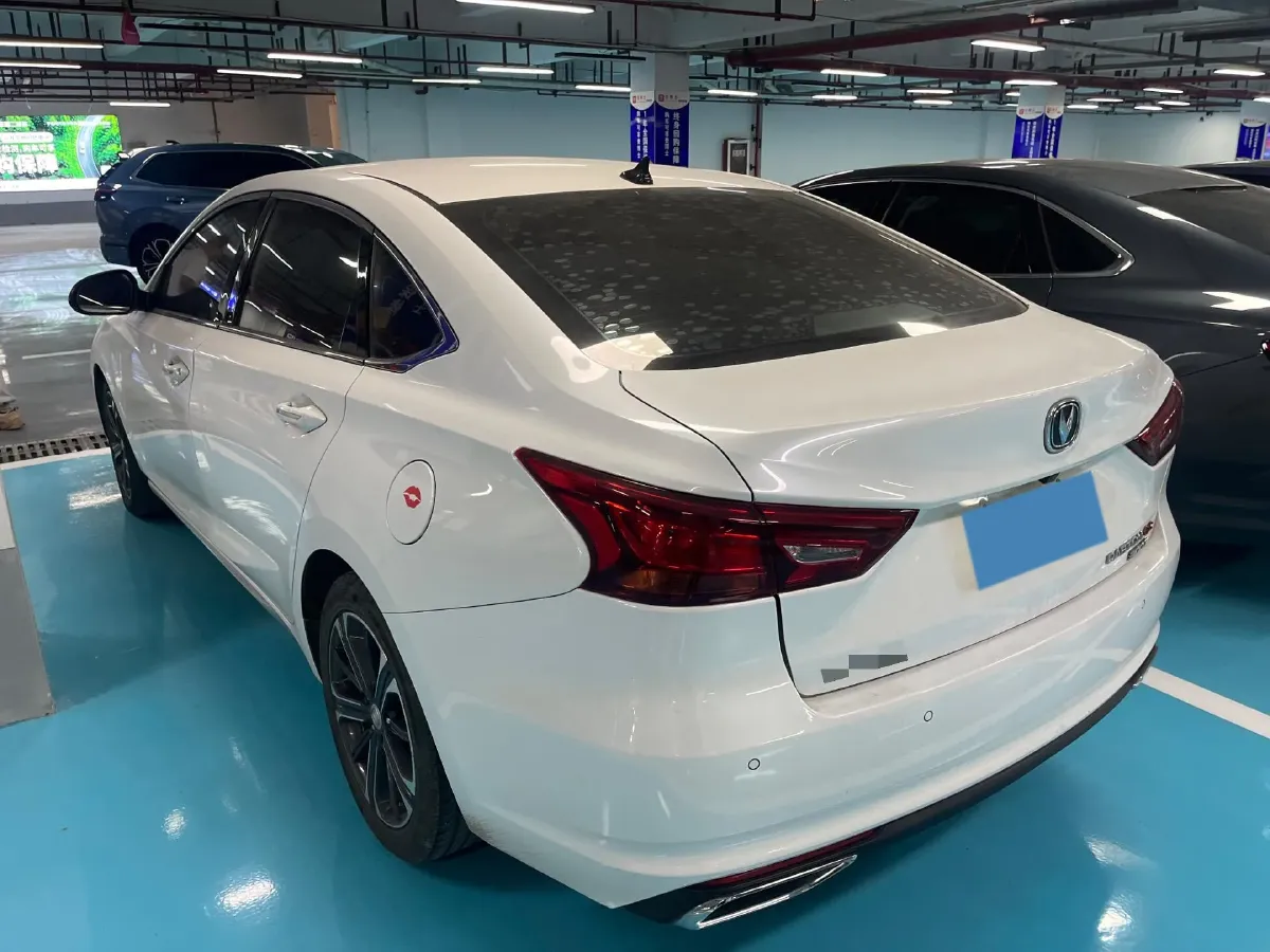 2022 ChangAn Raeton CC 1.5T 188HP L4 7DCT,autocango,china used car exporter,china ev exporter,chinese used car exporter,chinese used ev exporter