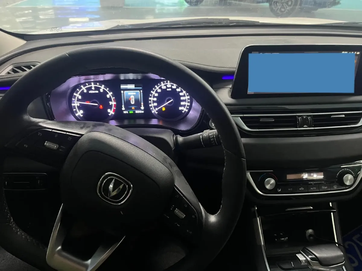 2022 ChangAn Raeton CC 1.5T 188HP L4 7DCT,autocango,china used car exporter,china ev exporter,chinese used car exporter,chinese used ev exporter