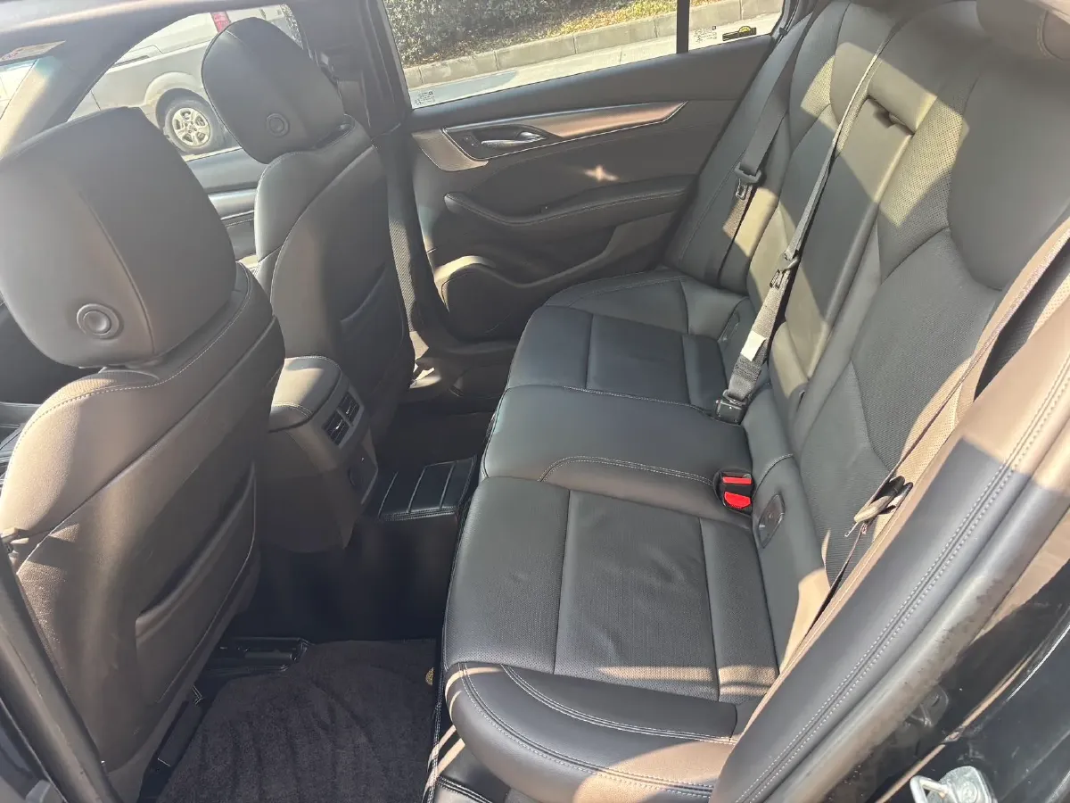 2021 Cadillac CT5 2.0T 237HP L4 10AT,autocango,china used car exporter,china ev exporter,chinese used car exporter,chinese used ev exporter