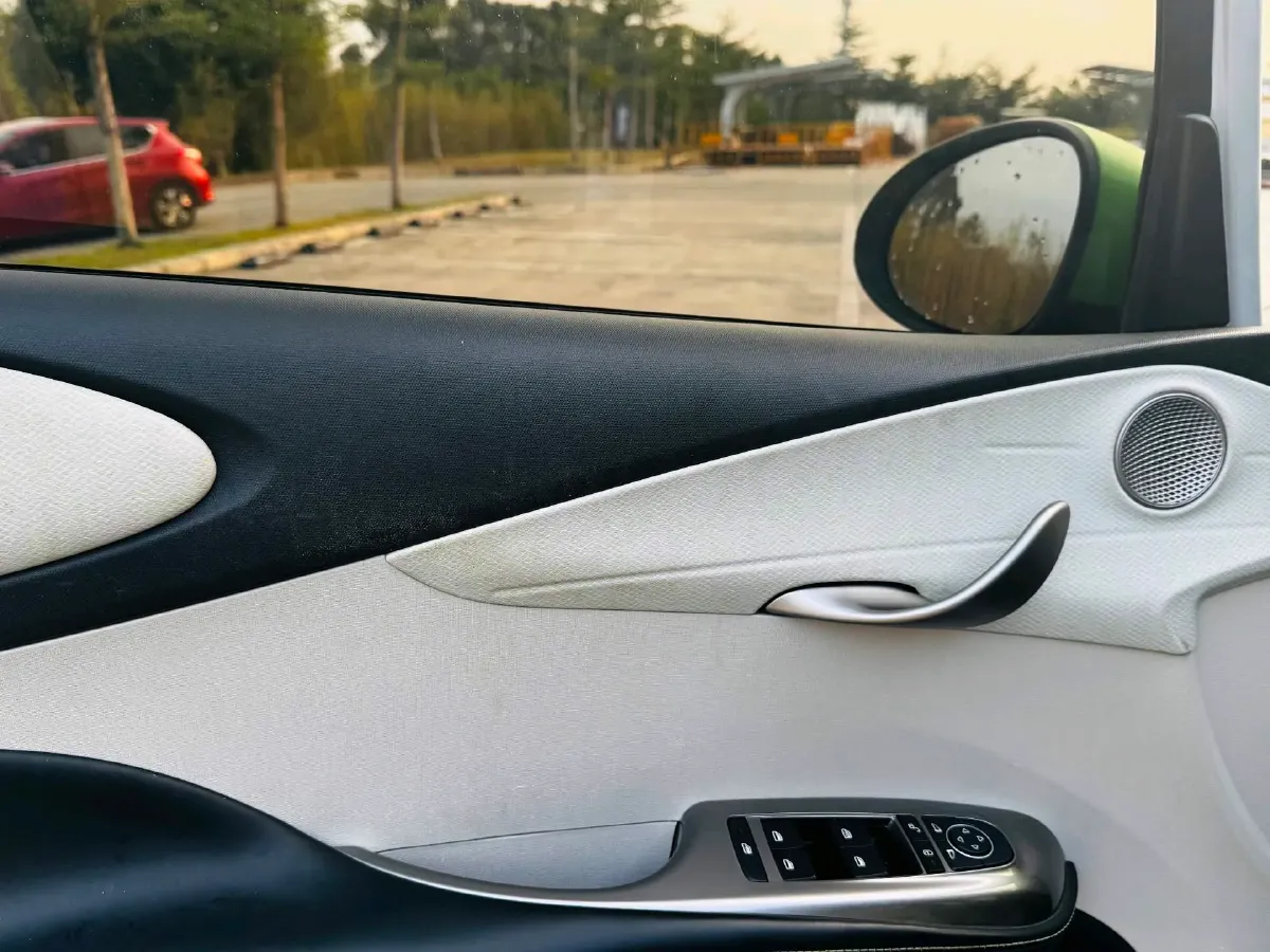 2021 Ford Escort 1.5L 122HP L3 6AT,autocango,china used car exporter,china ev exporter,chinese used car exporter,chinese used ev exporter