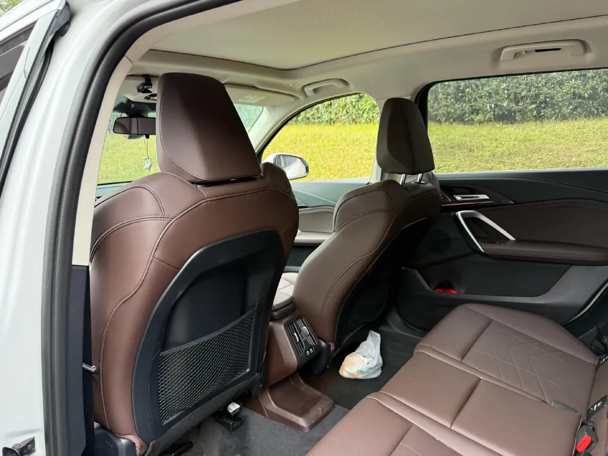 2024 BMW X1 2.0T 204HP L4 7DCT,autocango,china used car exporter,china ev exporter,chinese used car exporter,chinese used ev exporter