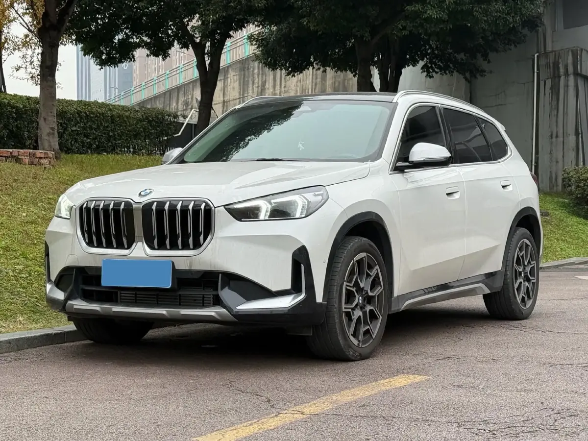 2024 BMW X1 2.0T 204HP L4 7DCT