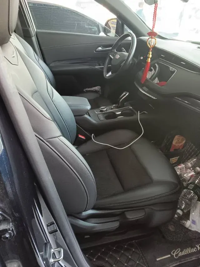 2021 Cadillac XT4 2.0T 237HP L4 9AT,autocango,china used car exporter,china ev exporter,chinese used car exporter,chinese used ev exporter