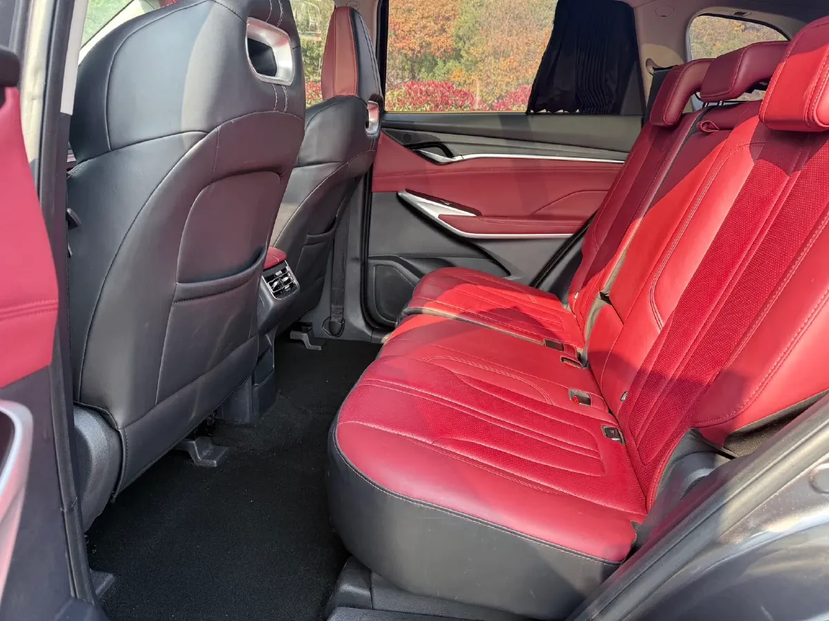 2021 ChangAn CS75 Plus 2.0T 233HP L4 8AT,autocango,china used car exporter,china ev exporter,chinese used car exporter,chinese used ev exporter