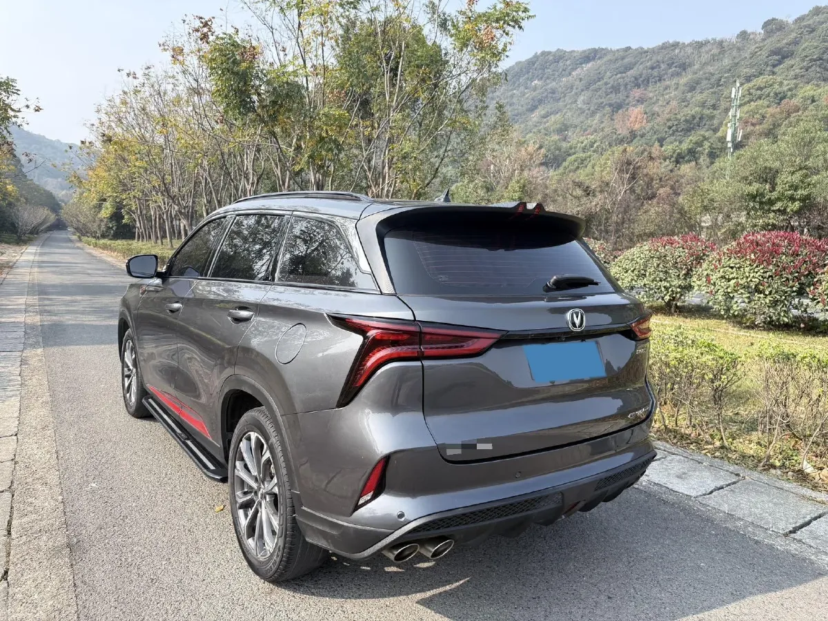 2021 ChangAn CS75 Plus 2.0T 233HP L4 8AT,autocango,china used car exporter,china ev exporter,chinese used car exporter,chinese used ev exporter