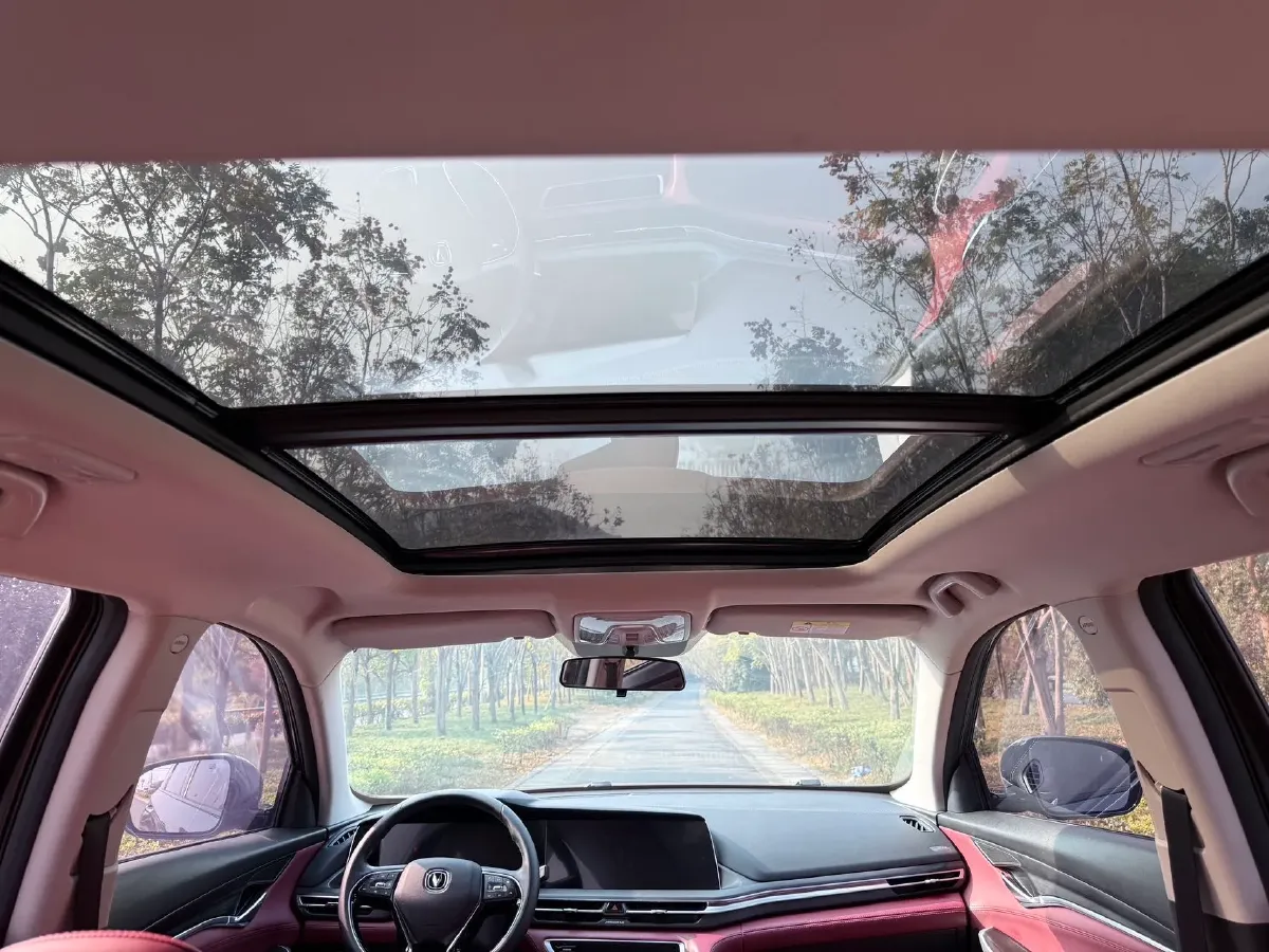 2021 ChangAn CS75 Plus 2.0T 233HP L4 8AT,autocango,china used car exporter,china ev exporter,chinese used car exporter,chinese used ev exporter