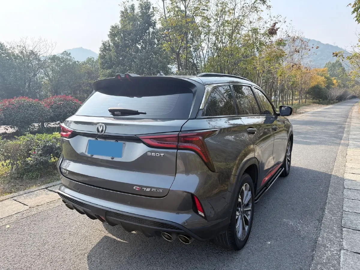 2021 ChangAn CS75 Plus 2.0T 233HP L4 8AT,autocango,china used car exporter,china ev exporter,chinese used car exporter,chinese used ev exporter