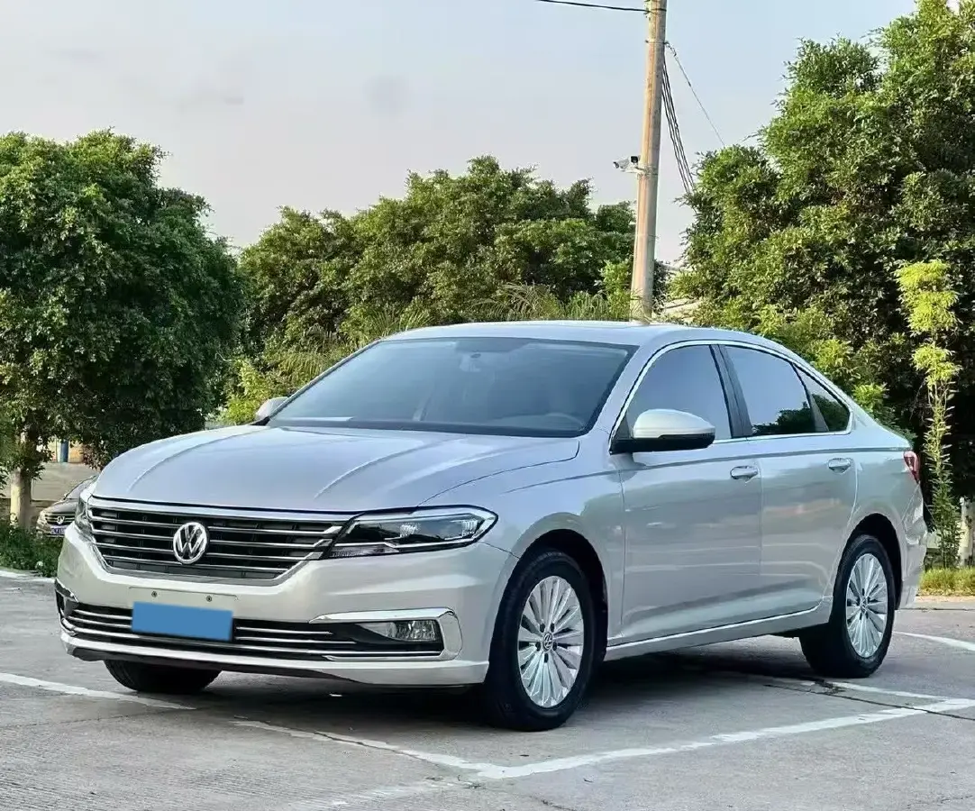 2019 Volkswagen Sagitar 1.2T 116HP L4 7DCT