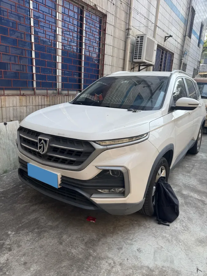 2018 BaoJun 530 1.5T 150HP L4 6MT,autocango,china used car exporter,china ev exporter,chinese used car exporter,chinese used ev exporter