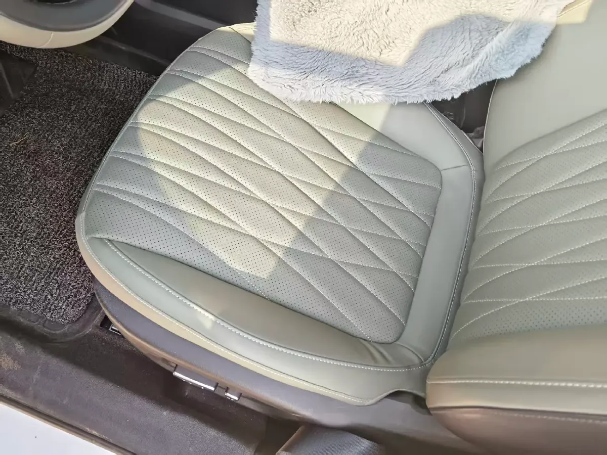 2023 ChangAn Oshan Z6 1.5T 188HP L4 7DCT,autocango,china used car exporter,china ev exporter,chinese used car exporter,chinese used ev exporter