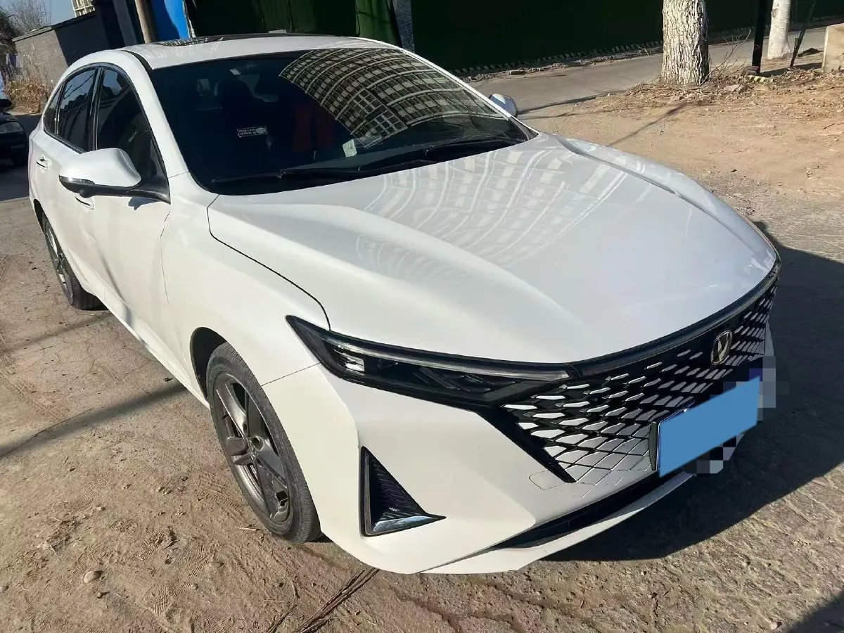 2023 ChangAn Raeton Plus 1.5T 188HP L4 7DCT,autocango,china used car exporter,china ev exporter,chinese used car exporter,chinese used ev exporter