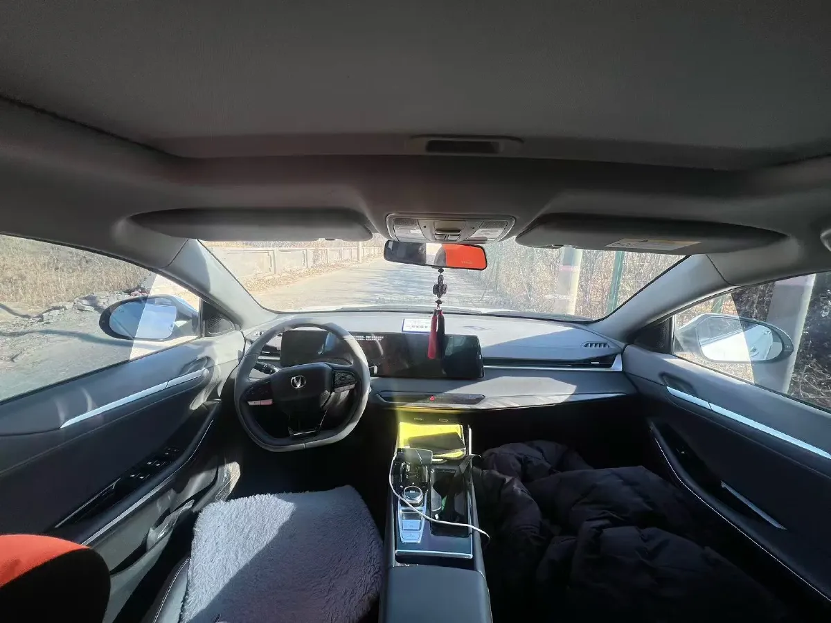 2023 ChangAn Raeton Plus 1.5T 188HP L4 7DCT,autocango,china used car exporter,china ev exporter,chinese used car exporter,chinese used ev exporter