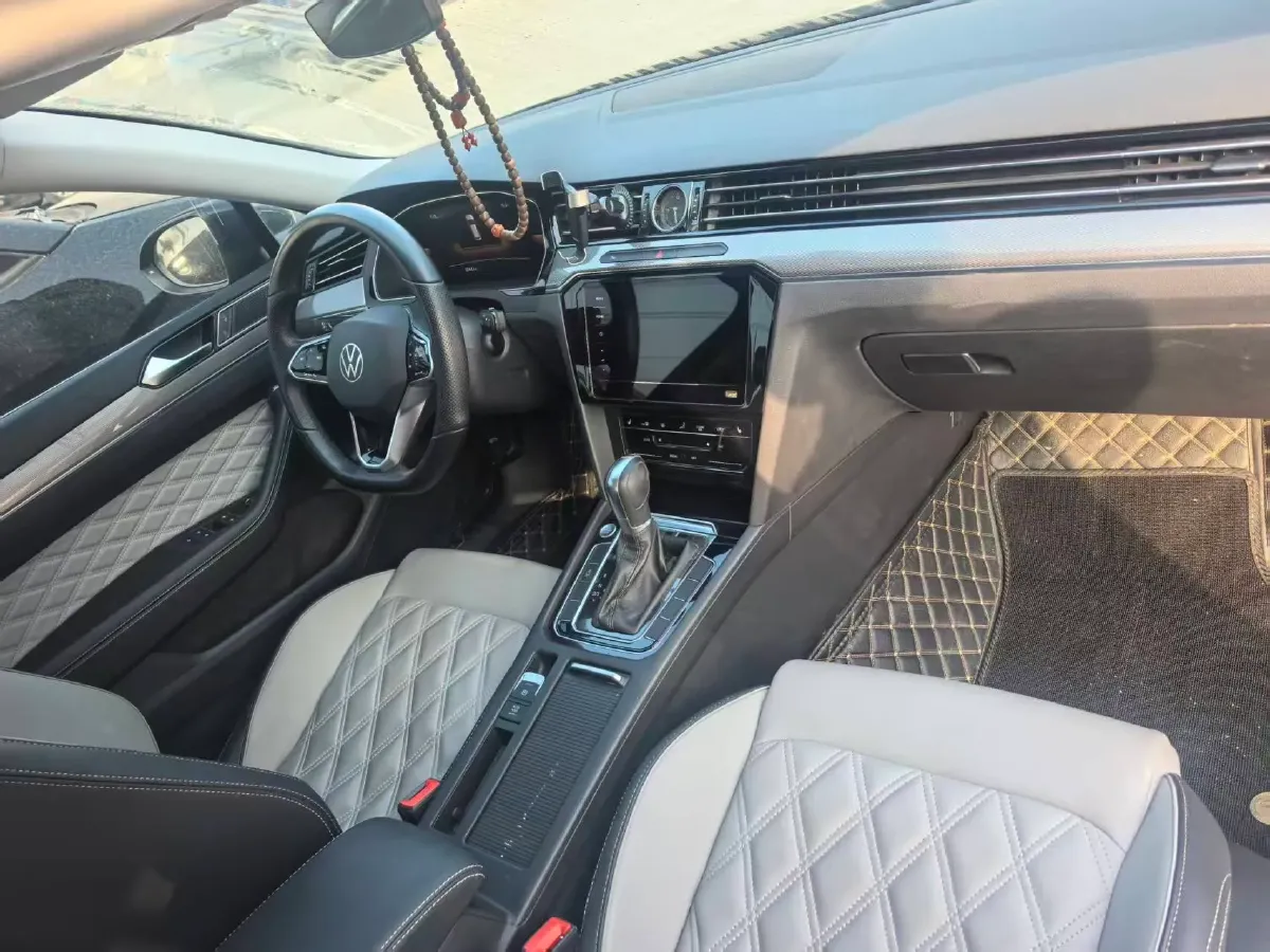 2023 Volkswagen Magotan 2.0T 186HP L4 7DCT,autocango,china used car exporter,china ev exporter,chinese used car exporter,chinese used ev exporter