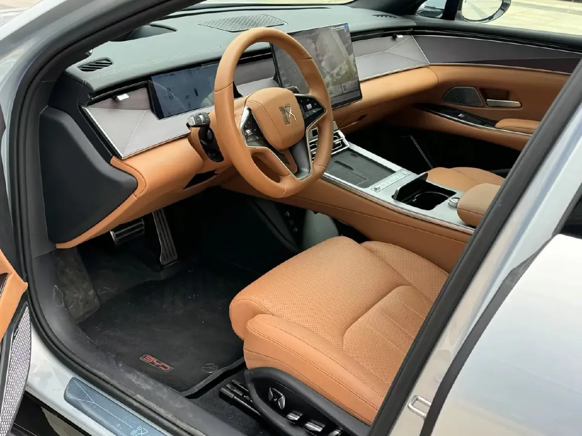 2025 BYD HanL BEV,autocango,china used car exporter,china ev exporter,chinese used car exporter,chinese used ev exporter