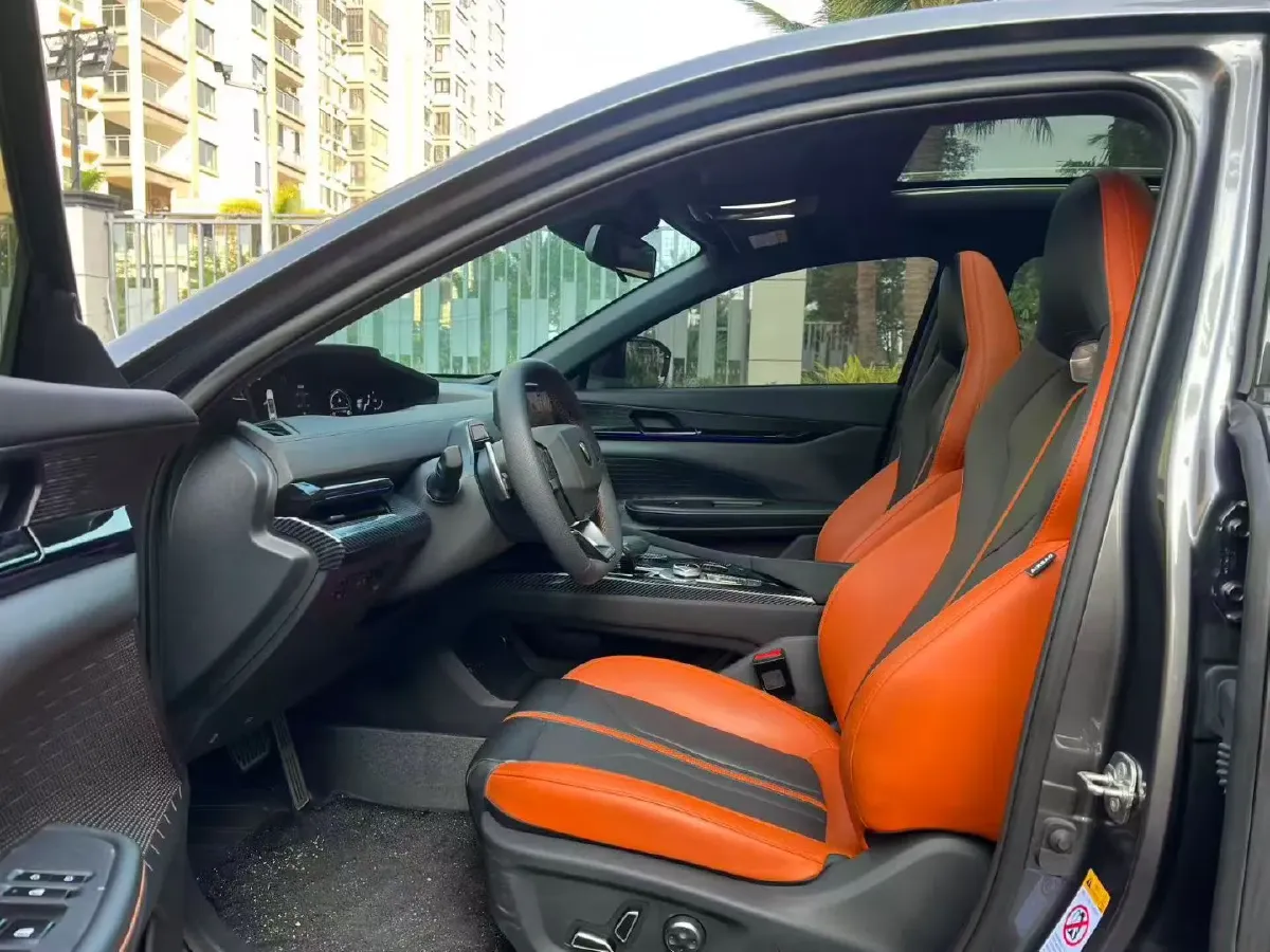 2024 ChangAn UNI-V 1.5T 188HP L4 7DCT,autocango,china used car exporter,china ev exporter,chinese used car exporter,chinese used ev exporter