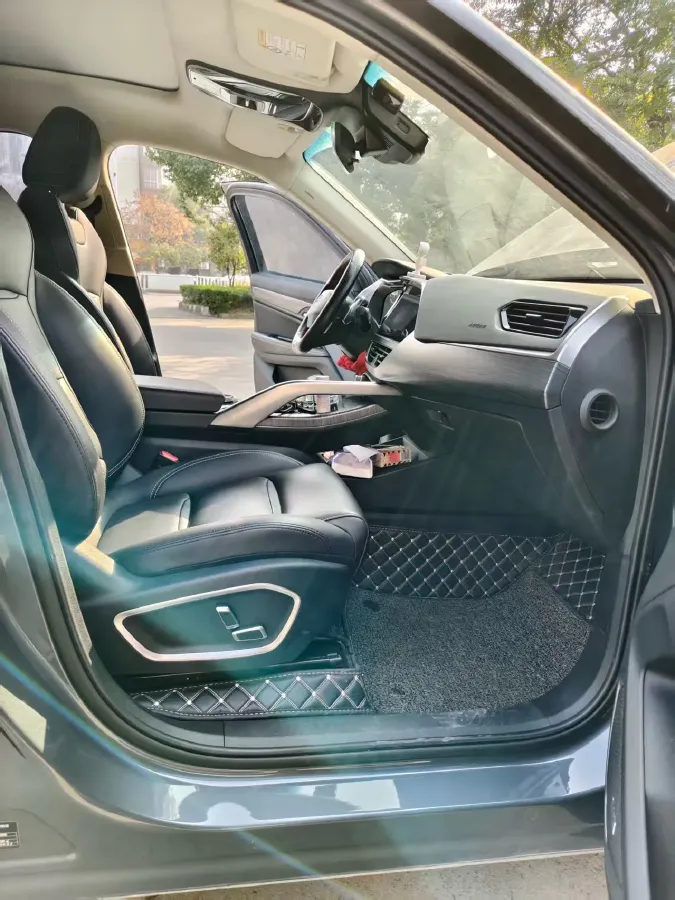 2019 Geely Tugella 2.0T 238HP L4 8AT,autocango,china used car exporter,china ev exporter,chinese used car exporter,chinese used ev exporter