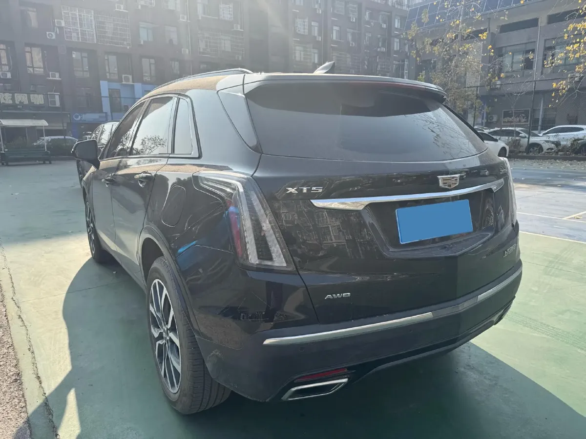 2022 Cadillac XT5 2.0T 237HP L4 9AT,autocango,china used car exporter,china ev exporter,chinese used car exporter,chinese used ev exporter