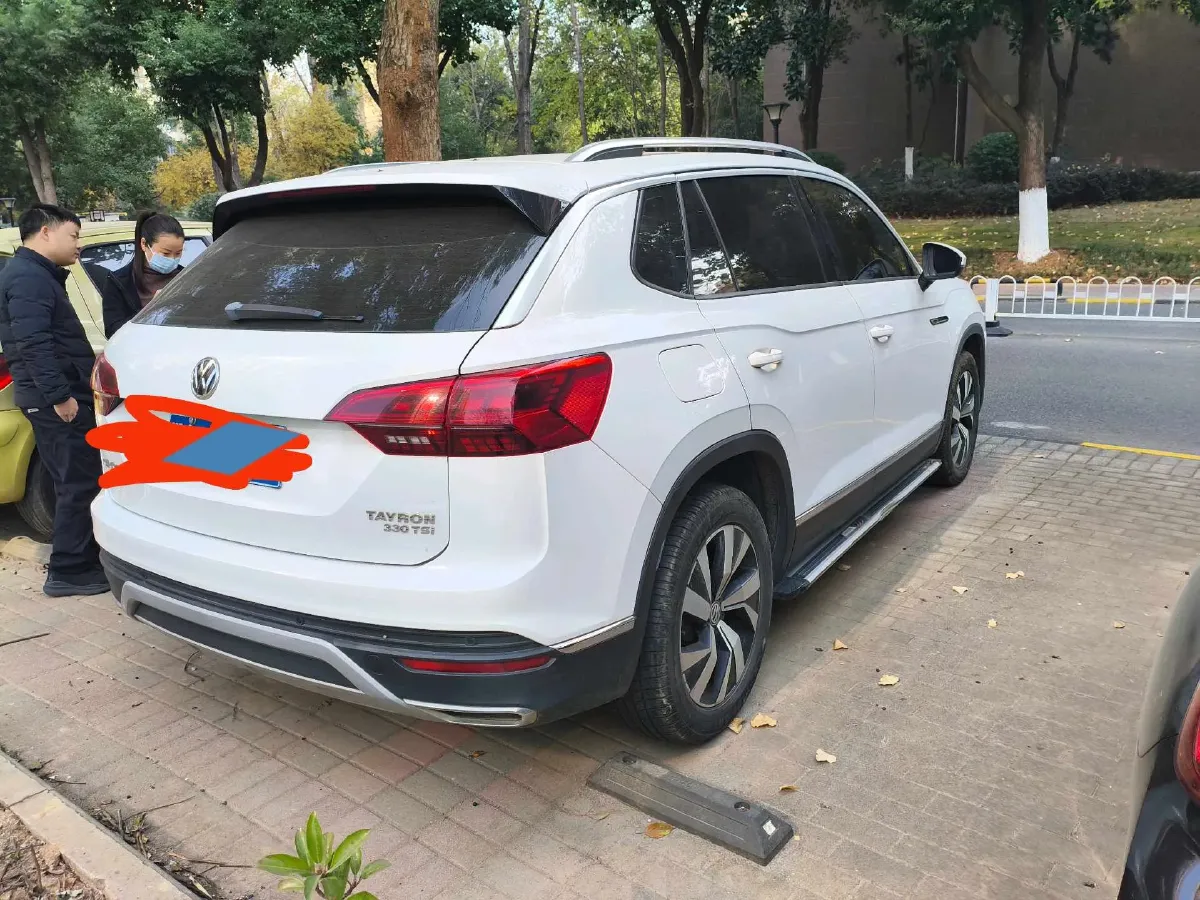 2019 MINI CLUBMAN 1.5T 102HP L3 6AT,autocango,china used car exporter,china ev exporter,chinese used car exporter,chinese used ev exporter