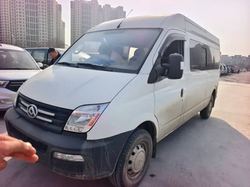2020 MAXUS XinTu V80 2.5T 136HP L4 6MT