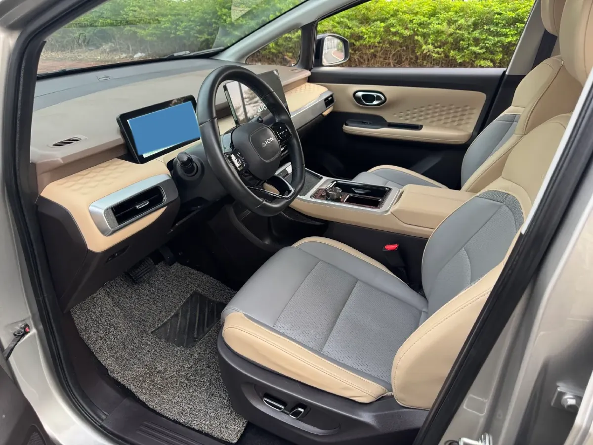 2022 Geely Okavango 1.8T 184HP L4 7DCT,autocango,china used car exporter,china ev exporter,chinese used car exporter,chinese used ev exporter