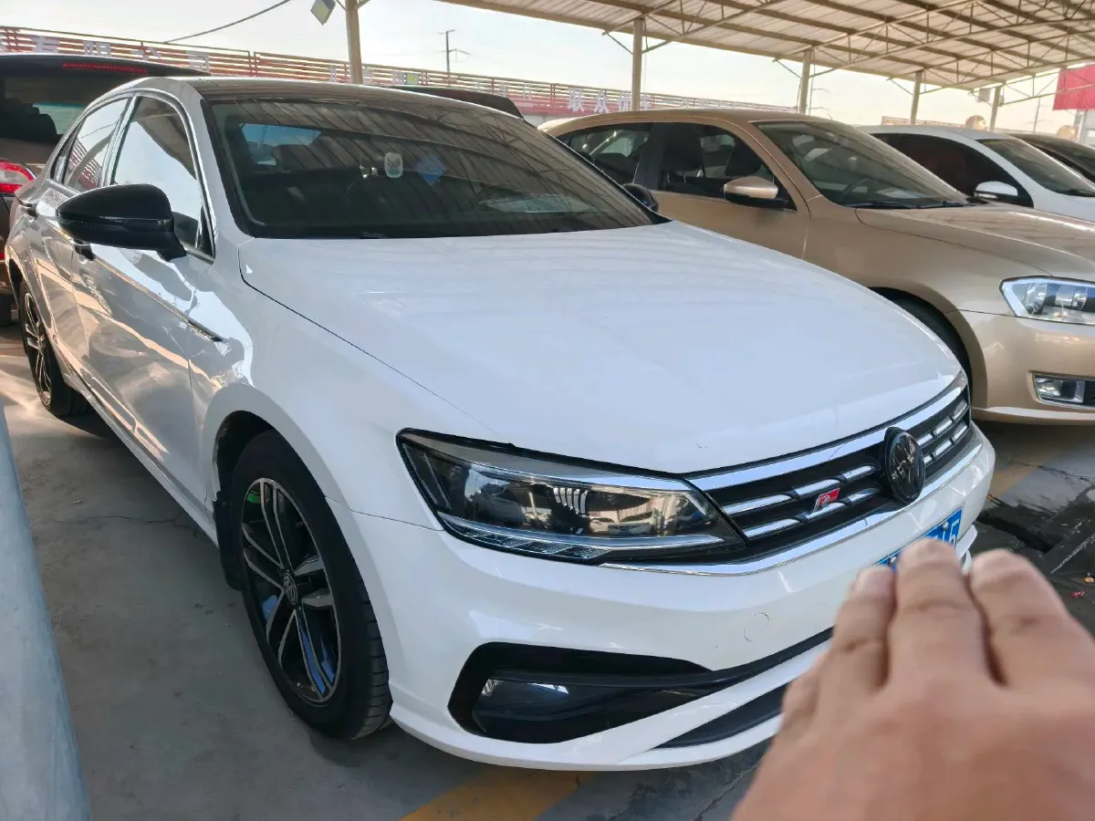 2019 Volkswagen Passat 1.4T 150HP L4 7DCT,autocango,china used car exporter,china ev exporter,chinese used car exporter,chinese used ev exporter