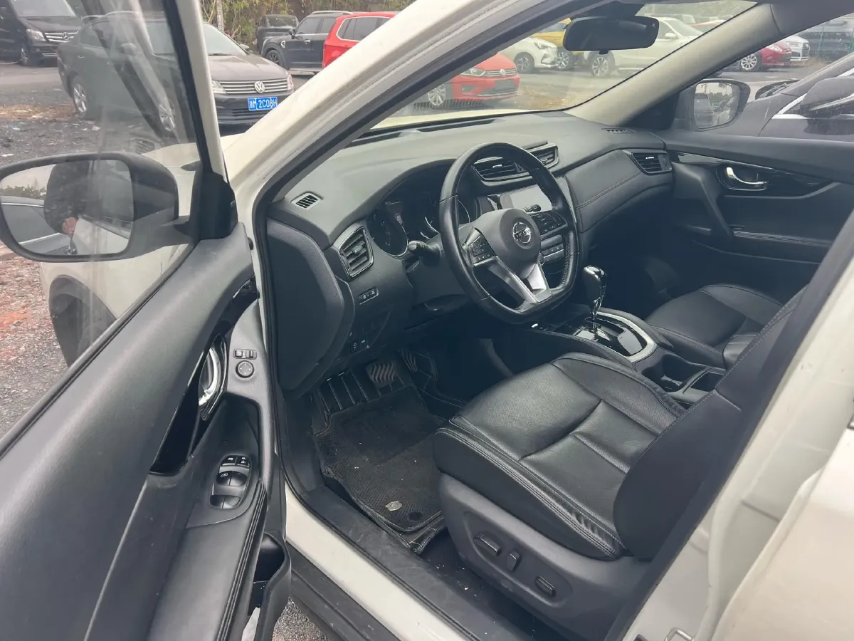 2020 Nissan X-Trail 2.0L 154HP L4 CVT,autocango,china used car exporter,china ev exporter,chinese used car exporter,chinese used ev exporter