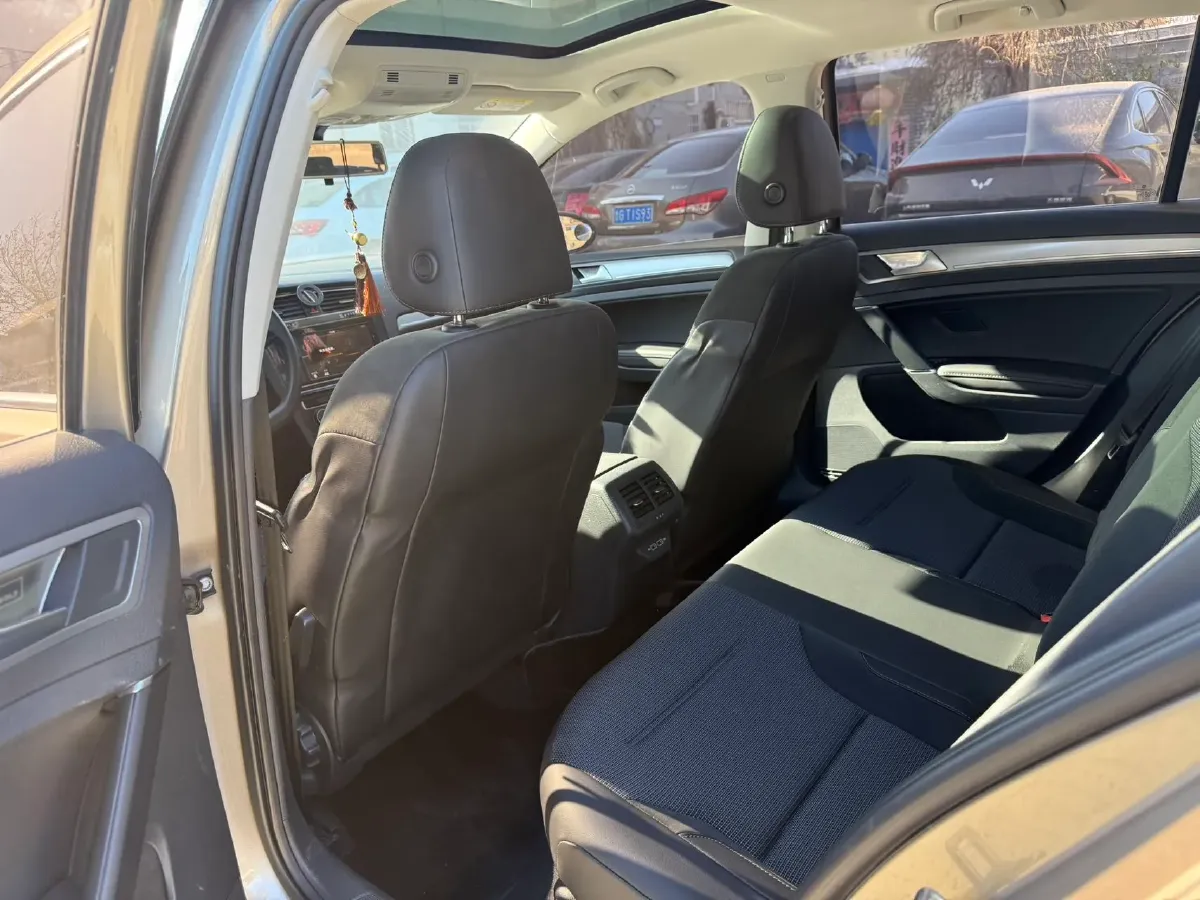 2019 Brilliance Auto V7 1.8T 231HP L4 7DCT,autocango,china used car exporter,china ev exporter,chinese used car exporter,chinese used ev exporter