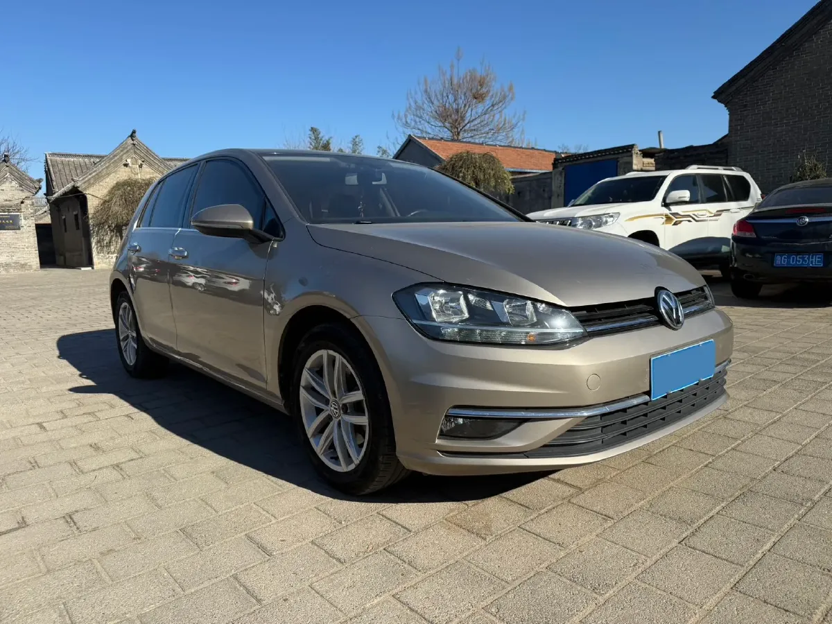 2019 Brilliance Auto V7 1.8T 231HP L4 7DCT,autocango,china used car exporter,china ev exporter,chinese used car exporter,chinese used ev exporter