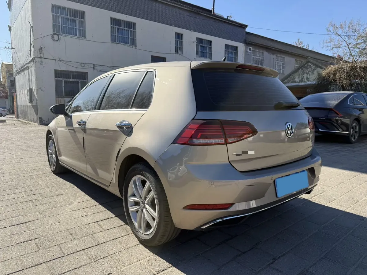 2019 Brilliance Auto V7 1.8T 231HP L4 7DCT,autocango,china used car exporter,china ev exporter,chinese used car exporter,chinese used ev exporter