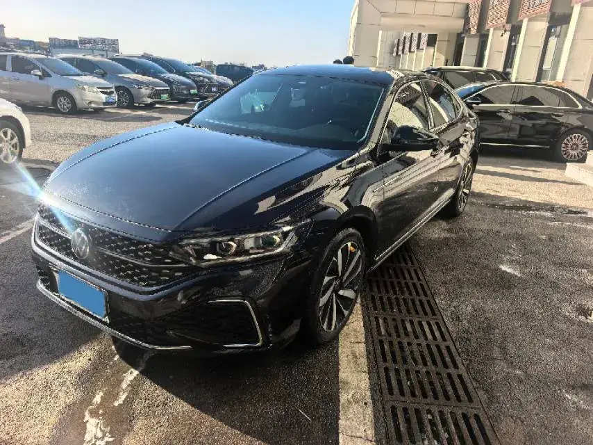 2021 Volkswagen Passat 2.0T 186HP L4 7DCT