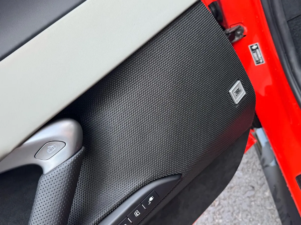 2022 Ferrari 296 3.0T 663HP V6 8DCT PHEV 7.45KWH,autocango,china used car exporter,china ev exporter,chinese used car exporter,chinese used ev exporter