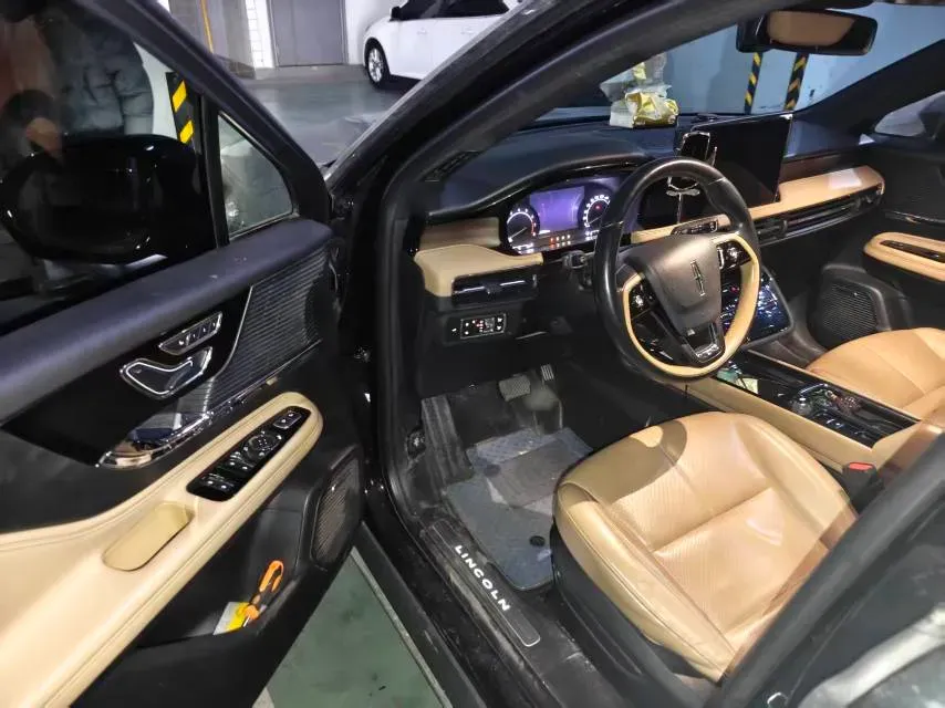 2020 Lincoln Corsair 2.0T 245HP L4 8AT,autocango,china used car exporter,china ev exporter,chinese used car exporter,chinese used ev exporter