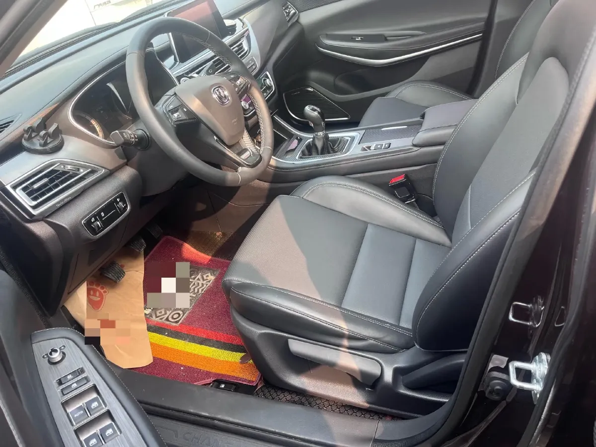 2020 ChangAn Raeton CC 1.5T 156HP L4 6MT,autocango,china used car exporter,china ev exporter,chinese used car exporter,chinese used ev exporter