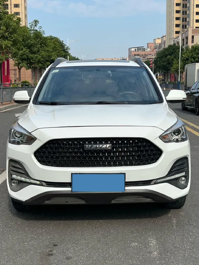 2019 Haval M6 1.5T 150HP L4 7DCT,autocango,china used car exporter,china ev exporter,chinese used car exporter,chinese used ev exporter
