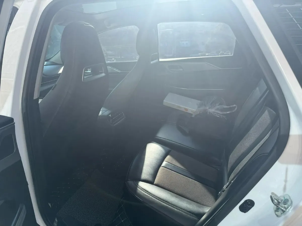 2022 ChangAn Oshan Z6 1.5T 170HP L4 6TCT PHEV 28.4KWH,autocango,china used car exporter,china ev exporter,chinese used car exporter,chinese used ev exporter