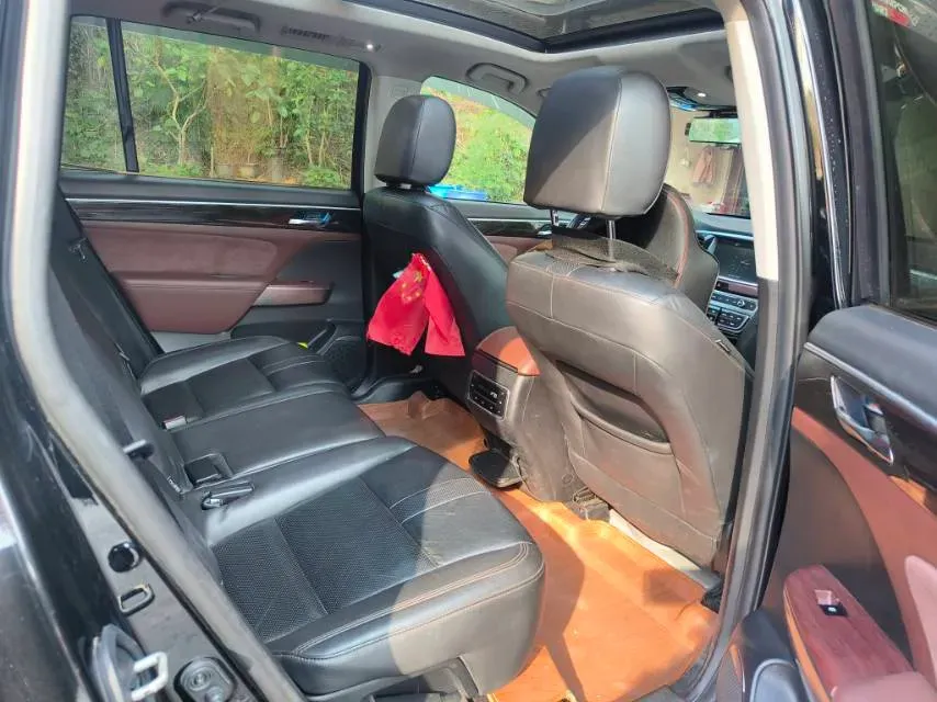 2017 GAC Trumpchi GS8 2.0T 201HP L4 6AT,autocango,china used car exporter,china ev exporter,chinese used car exporter,chinese used ev exporter