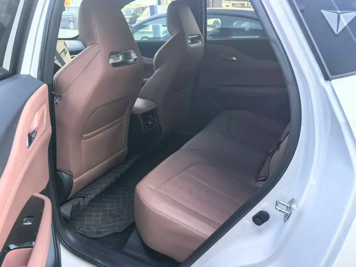 2025 ChangAn UNI-Z 1.5T 188HP L4 7DCT,autocango,china used car exporter,china ev exporter,chinese used car exporter,chinese used ev exporter