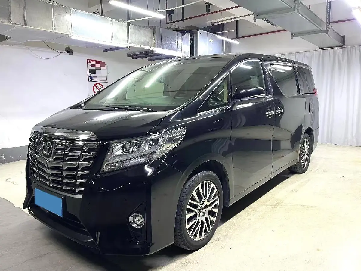 2015 Toyota Alphard 3.5L 275HP V6 6AT