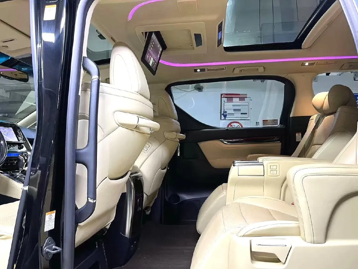 2015 Toyota Alphard 3.5L 275HP V6 6AT,autocango,china used car exporter,china ev exporter,chinese used car exporter,chinese used ev exporter
