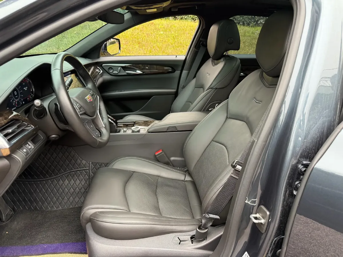 2022 Cadillac CT6 2.0T 237HP L4 10AT,autocango,china used car exporter,china ev exporter,chinese used car exporter,chinese used ev exporter