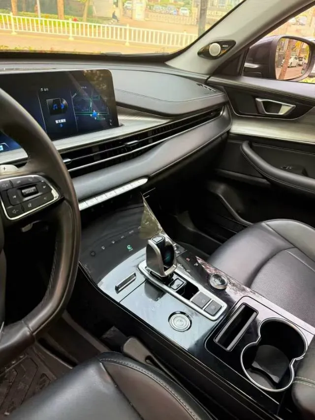 2022 Chery Tiggo 8 Plus 1.6T 197HP L4 7DCT,autocango,china used car exporter,china ev exporter,chinese used car exporter,chinese used ev exporter