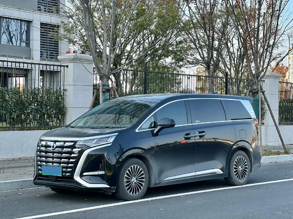 2022 Mercedes-Benz GLC Class 2.0T 197HP L4 9AT