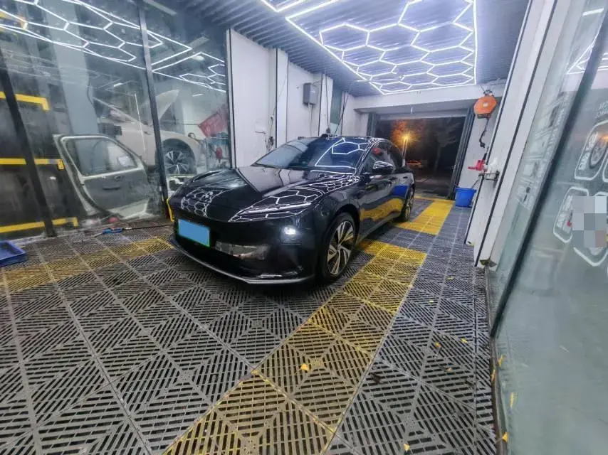 2024 NIO ET5 BEV 75KWH