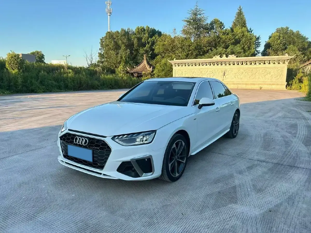 2020 Audi A4L 2.0T 190HP L4 7DCT